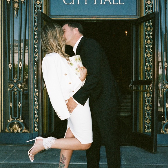 Hi, I'm Ashlee! - Picture 2 of 9